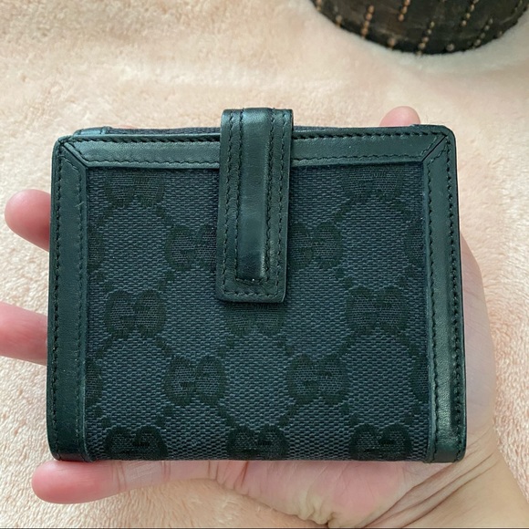 Gucci Short Wallet - Picture 3 of 11